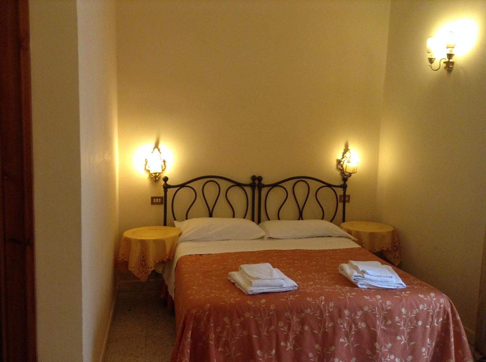 Maison De Marta Rome Room photo
