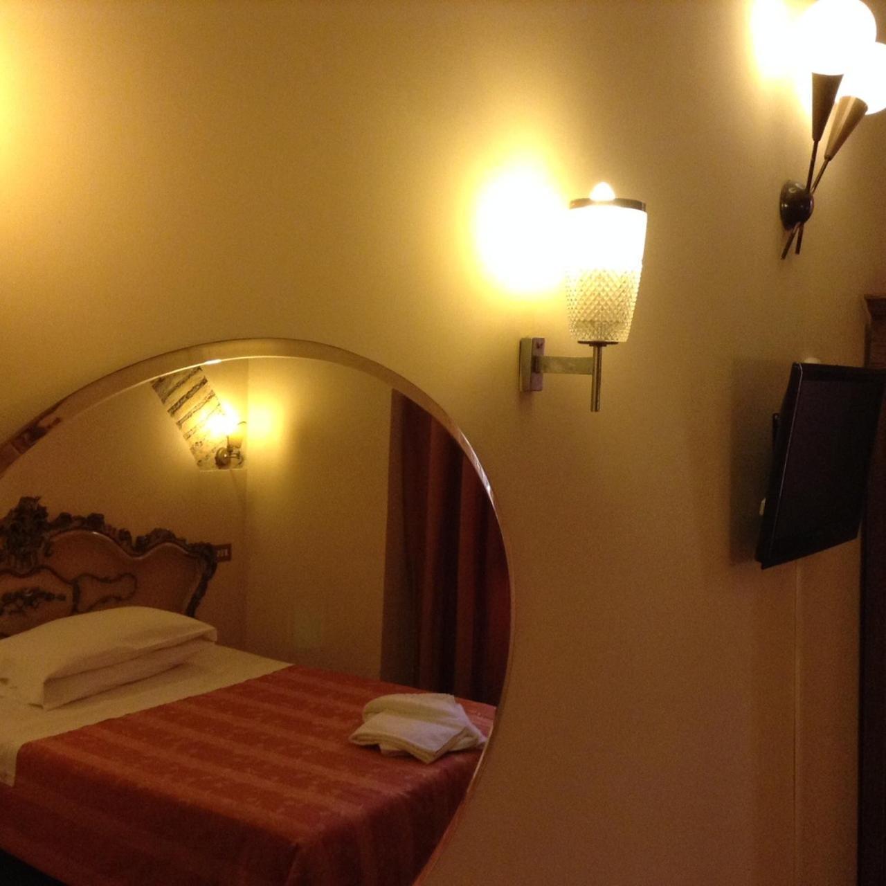 Maison De Marta Rome Room photo